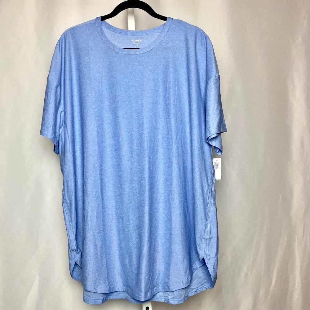 NWT Old Navy Menʻs Light Blue Go Dry Athletic Short Sleeve Shirt Large